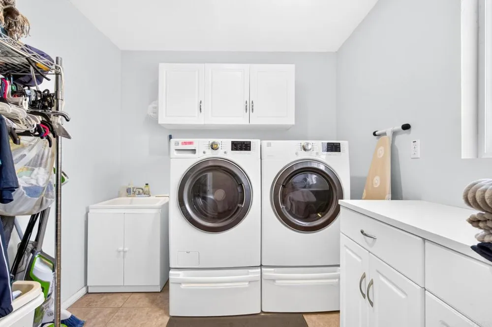 1045 S Magnolia El Cajon, CA 92020