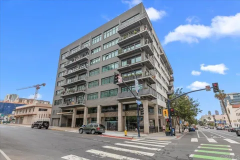 1551 4th Avenue #601