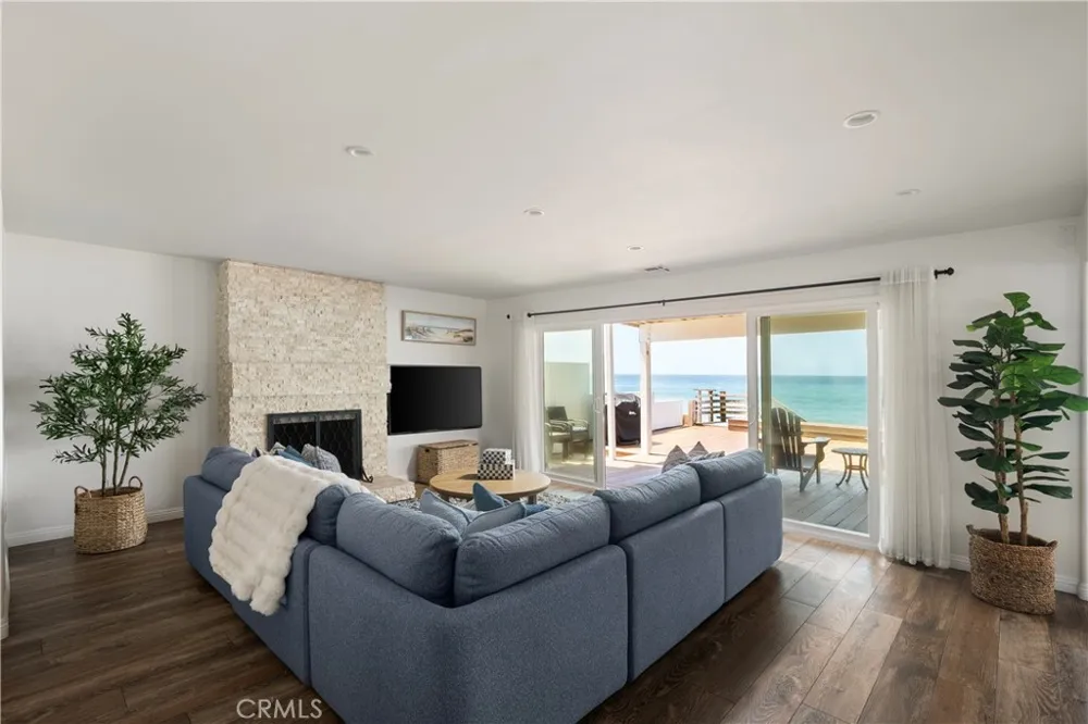 35661 Beach Road Dana Point, CA 92624