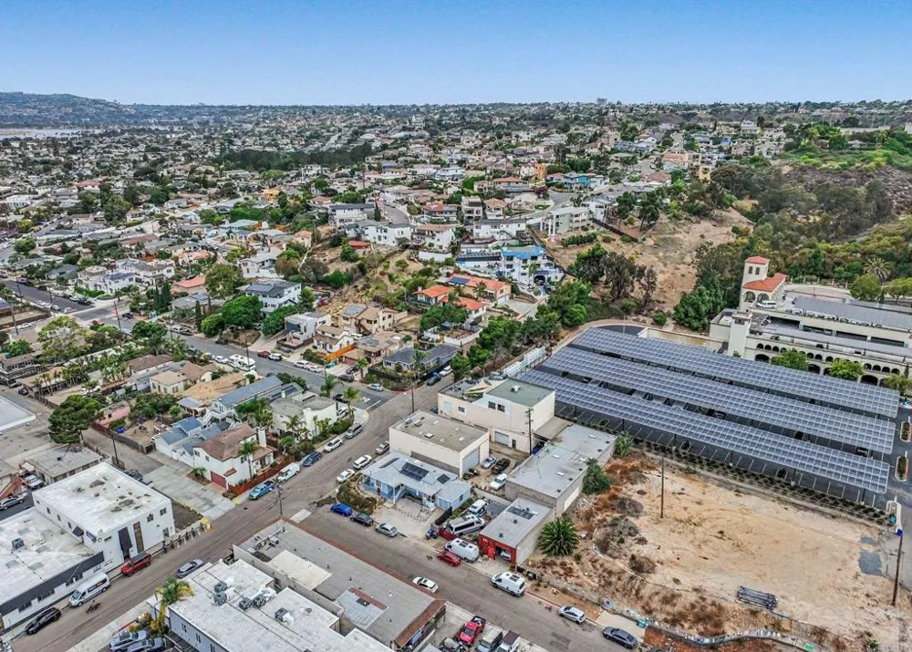 1235 Cushman Ave San Diego, CA 92110