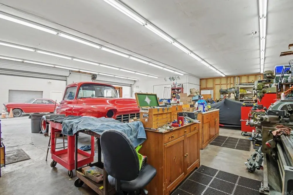 1235 Cushman Ave San Diego, CA 92110