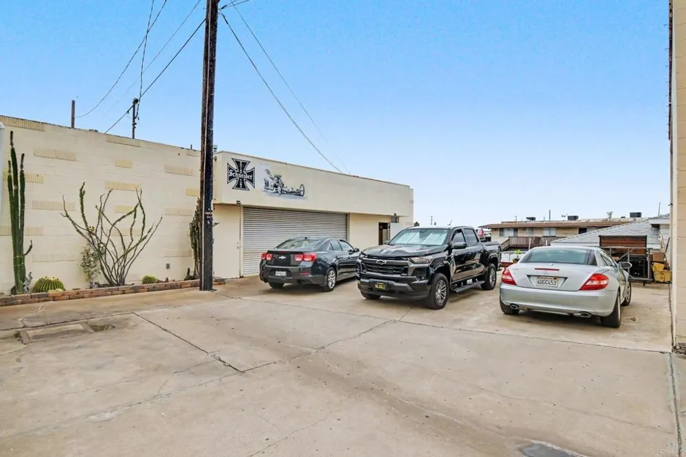 1235 Cushman Ave San Diego, CA 92110