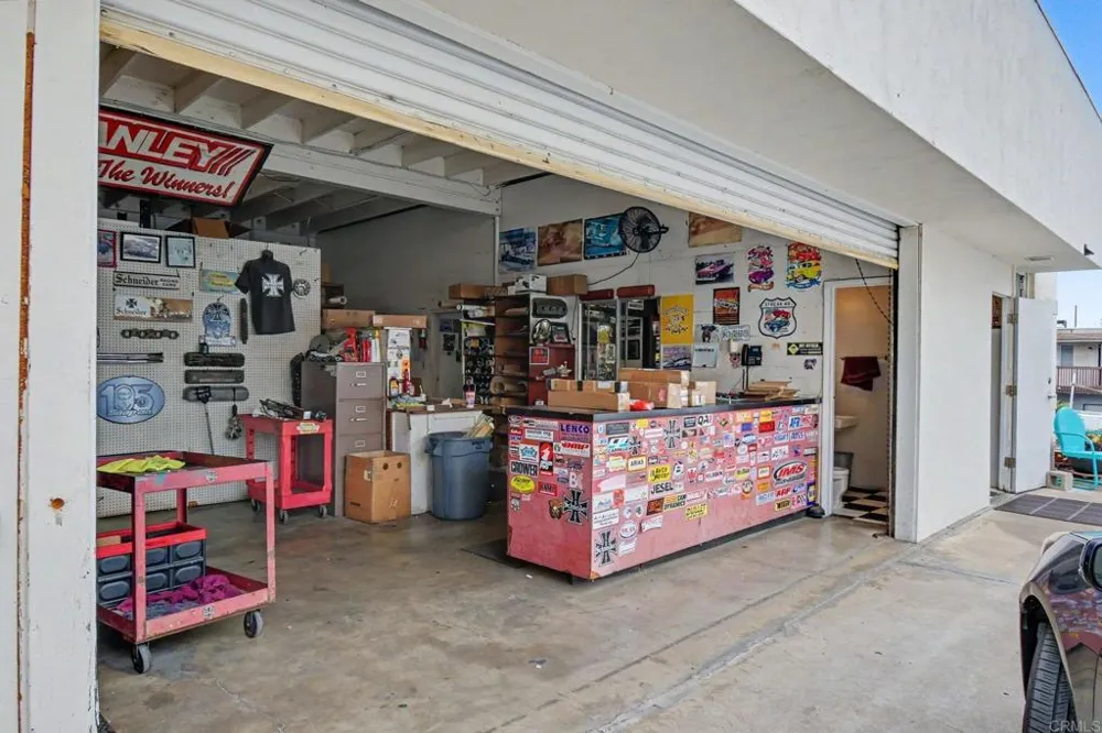 1235 Cushman Ave San Diego, CA 92110