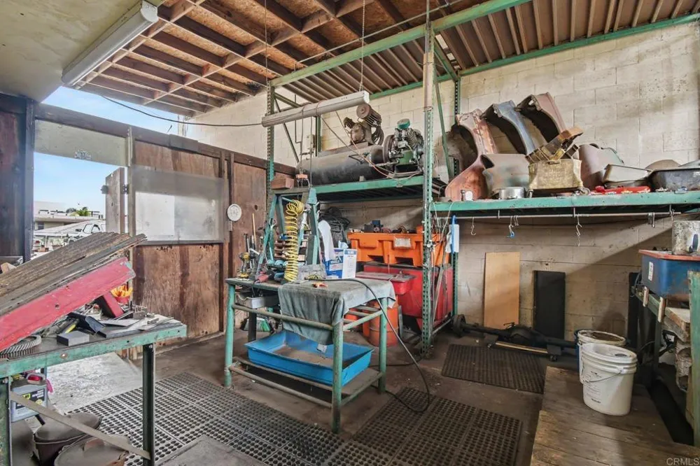 1235 Cushman Ave San Diego, CA 92110