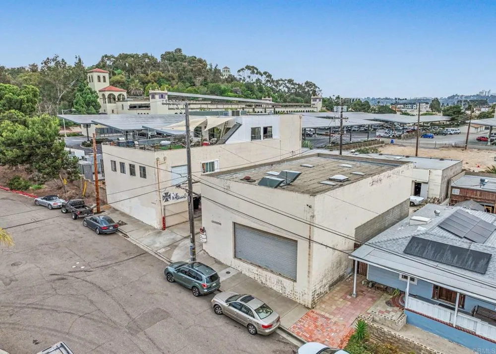 1235 Cushman Ave San Diego, CA 92110