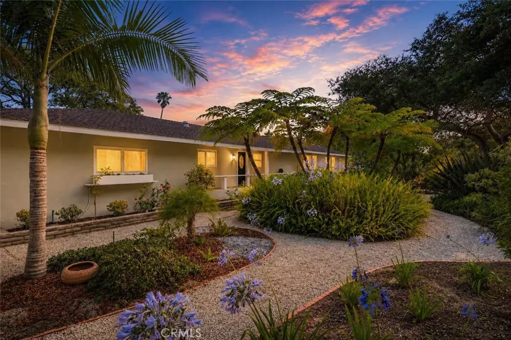 56 La Vuelta Montecito, CA 93108