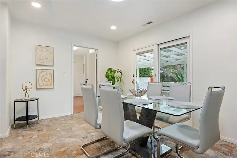 56 La Vuelta Montecito, CA 93108