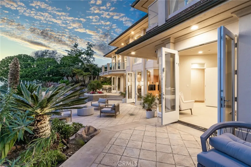 6 Canyon Terrace Newport Coast, CA 92657