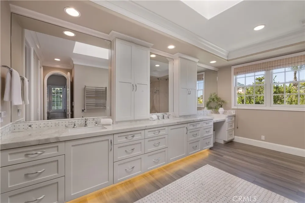 26 Belcourt Newport Beach, CA 92660