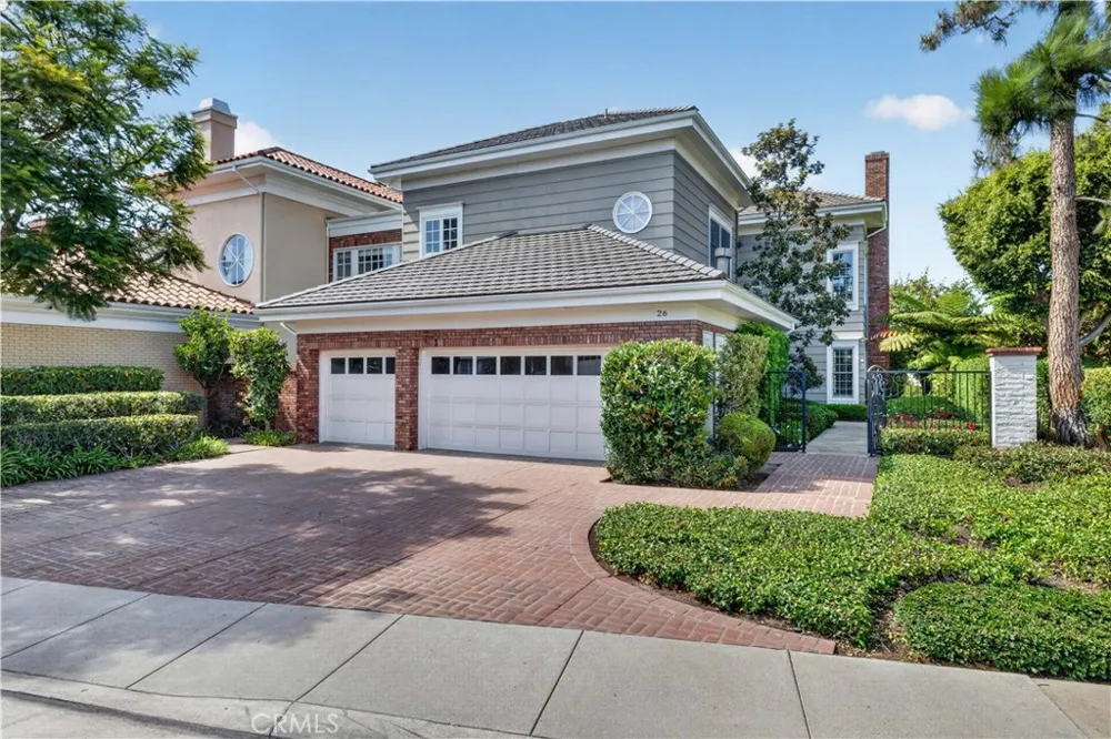 26 Belcourt Newport Beach, CA 92660