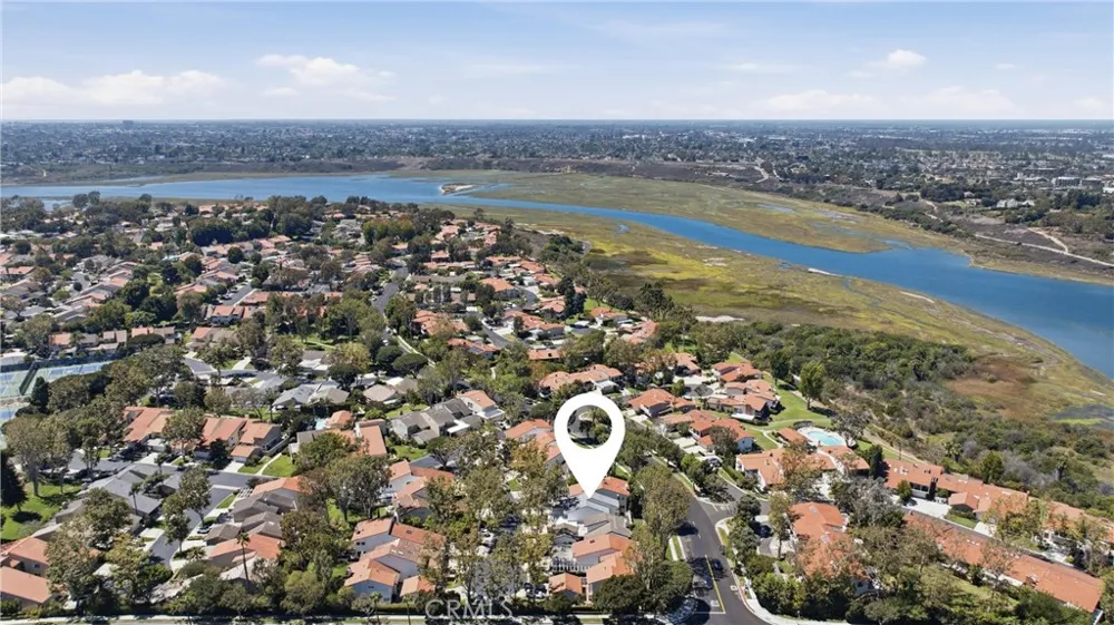 520 Cancha Newport Beach, CA 92660