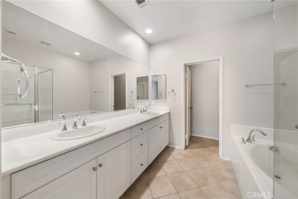 32 Aliso Ridge Mission Viejo, CA 92691