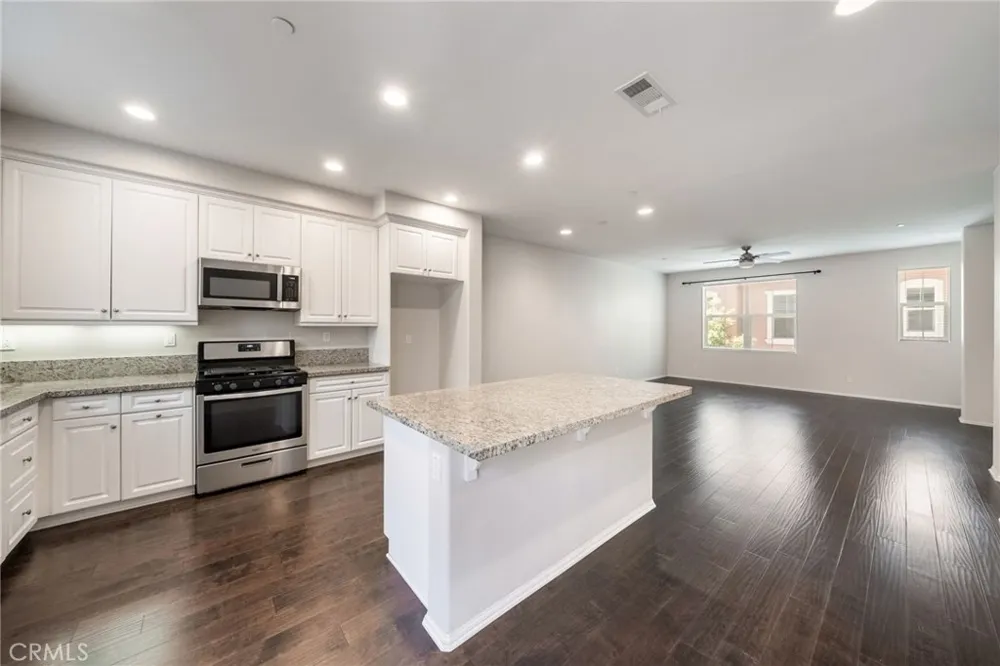 32 Aliso Ridge Mission Viejo, CA 92691