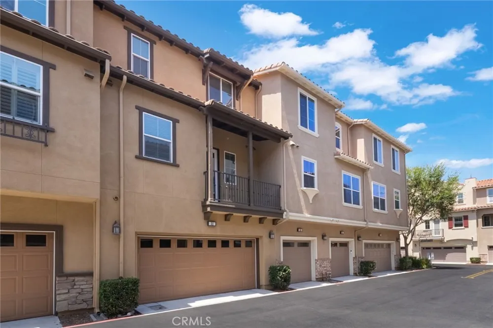 32 Aliso Ridge Mission Viejo, CA 92691