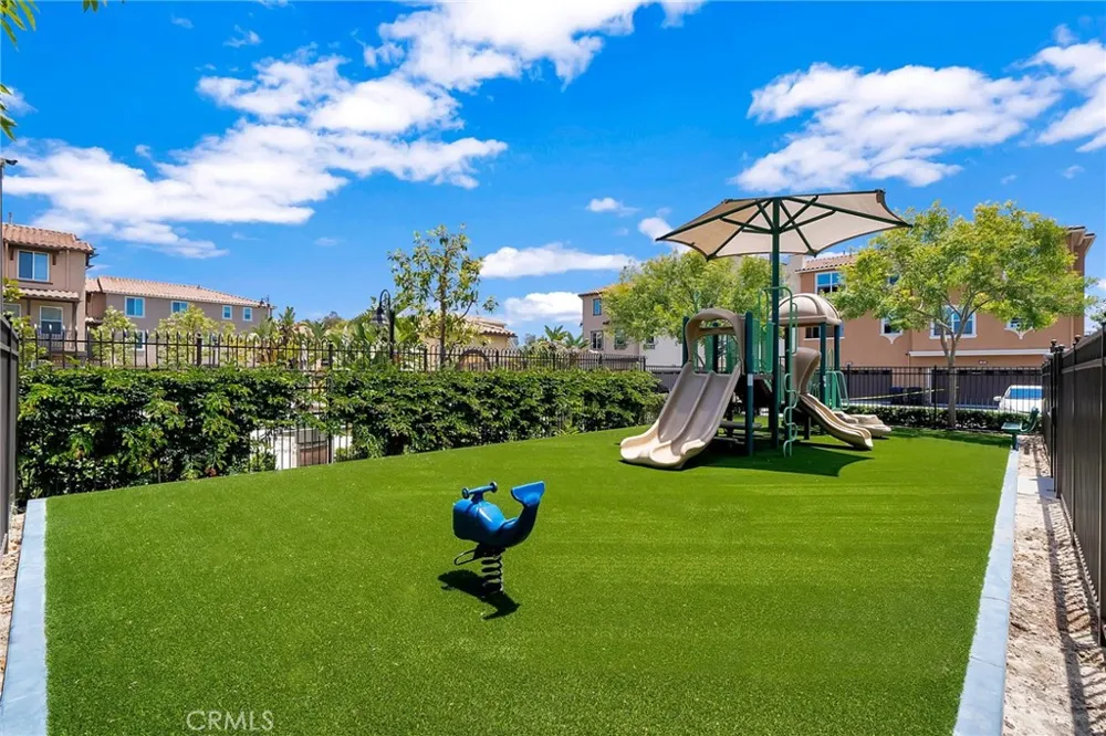 32 Aliso Ridge Mission Viejo, CA 92691
