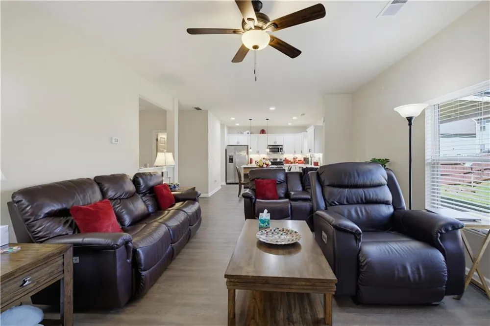 346 Lamont Lane Hampton, GA 30228