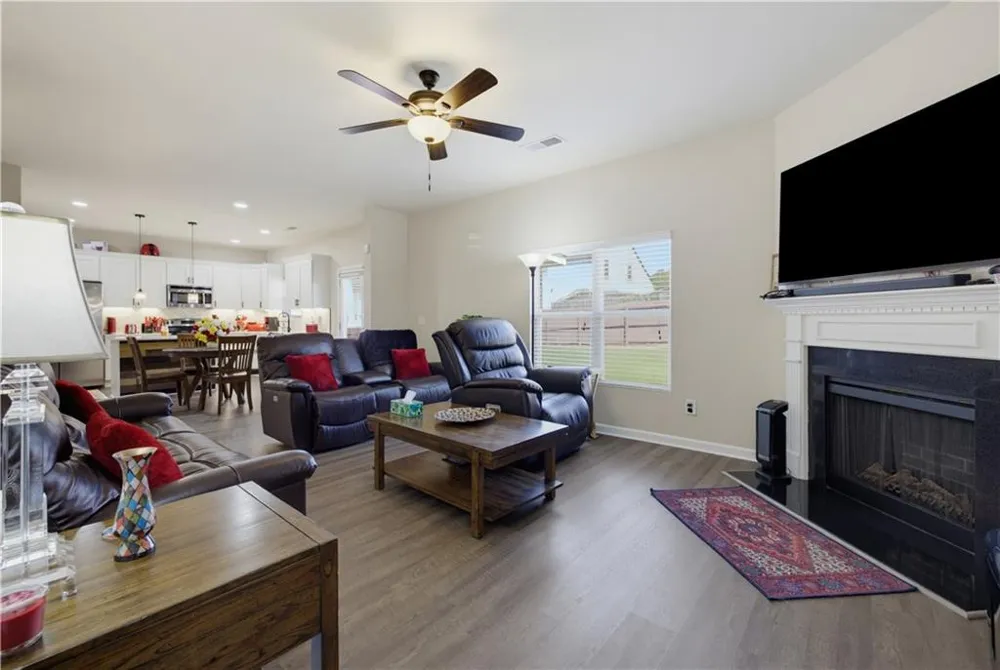 346 Lamont Lane Hampton, GA 30228