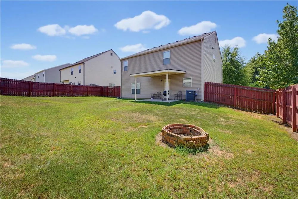 346 Lamont Lane Hampton, GA 30228