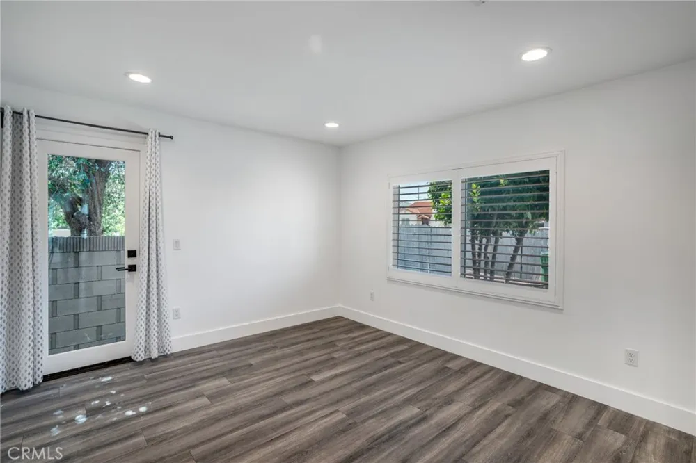 8082 18th Westminster, CA 92683