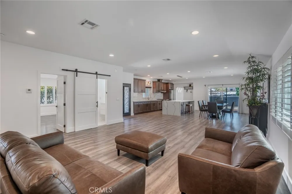 8082 18th Westminster, CA 92683