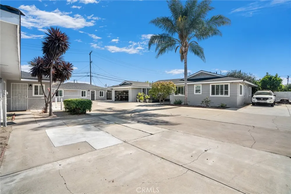8082 18th Westminster, CA 92683