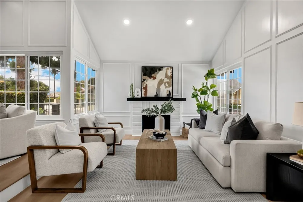 11502 Bingham Cerritos, CA 90703