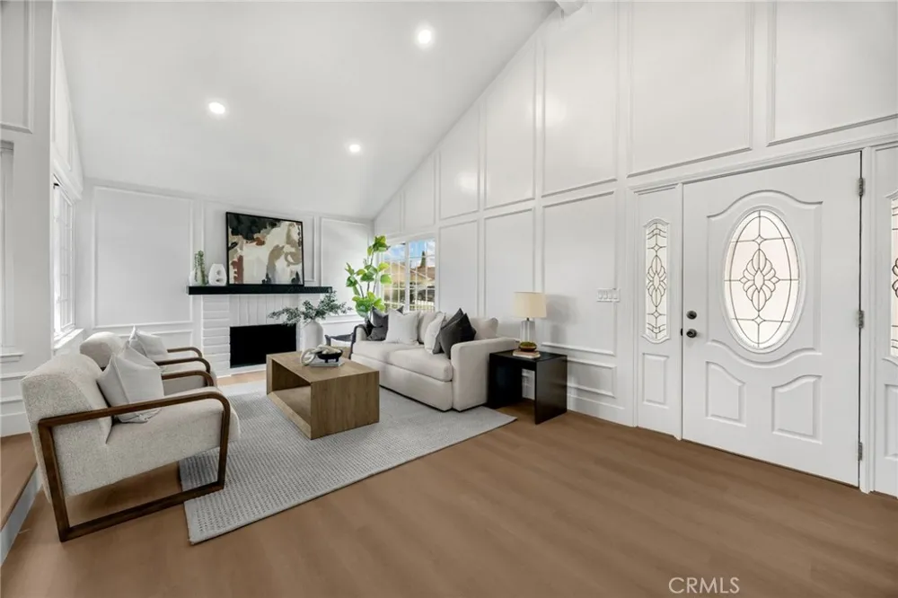 11502 Bingham Cerritos, CA 90703