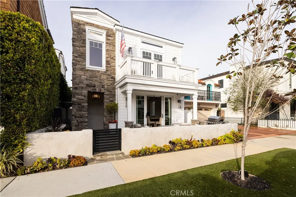 1508 E Balboa Boulevard Newport Beach, CA 92661