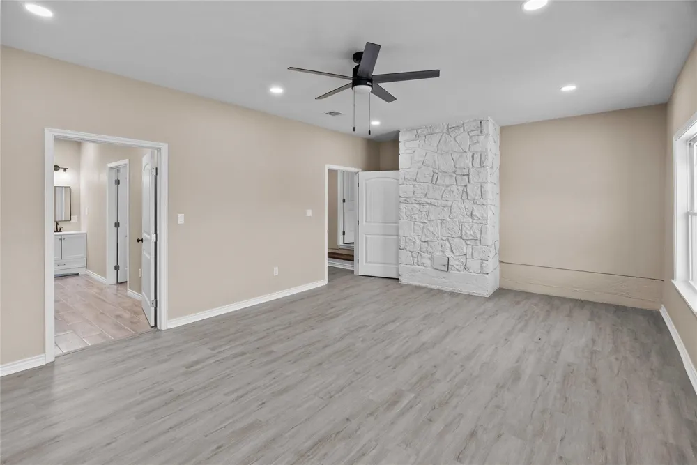 170 High Ridge Drive Azle, TX 76020