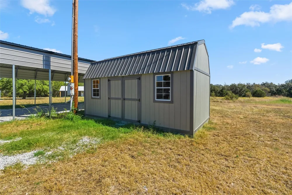 170 High Ridge Drive Azle, TX 76020