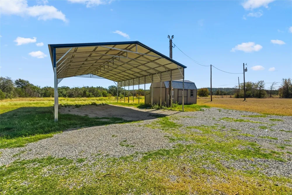 170 High Ridge Drive Azle, TX 76020