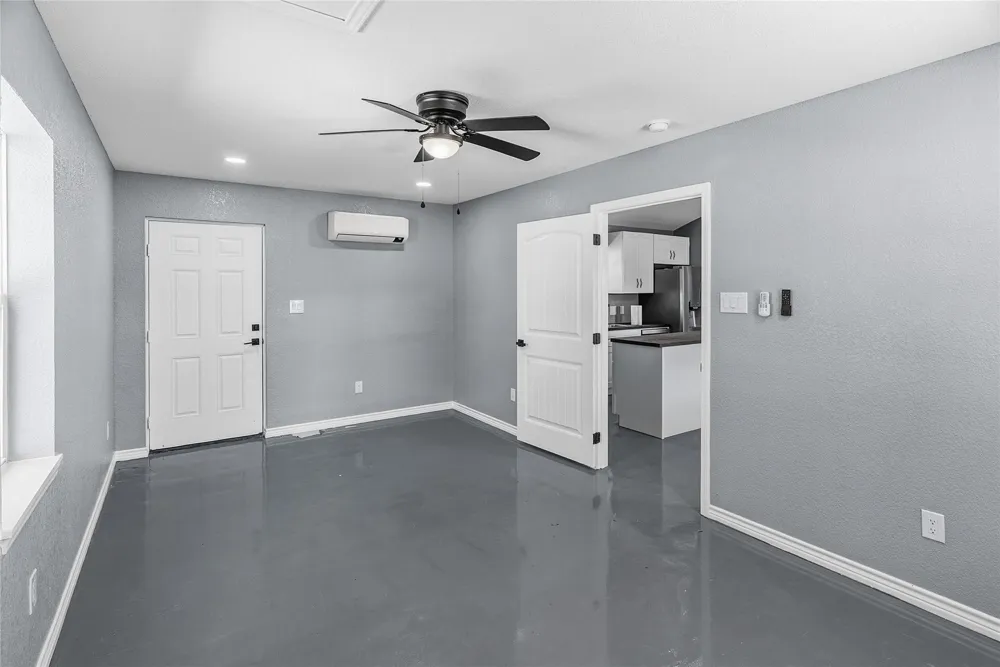 170 High Ridge Drive Azle, TX 76020