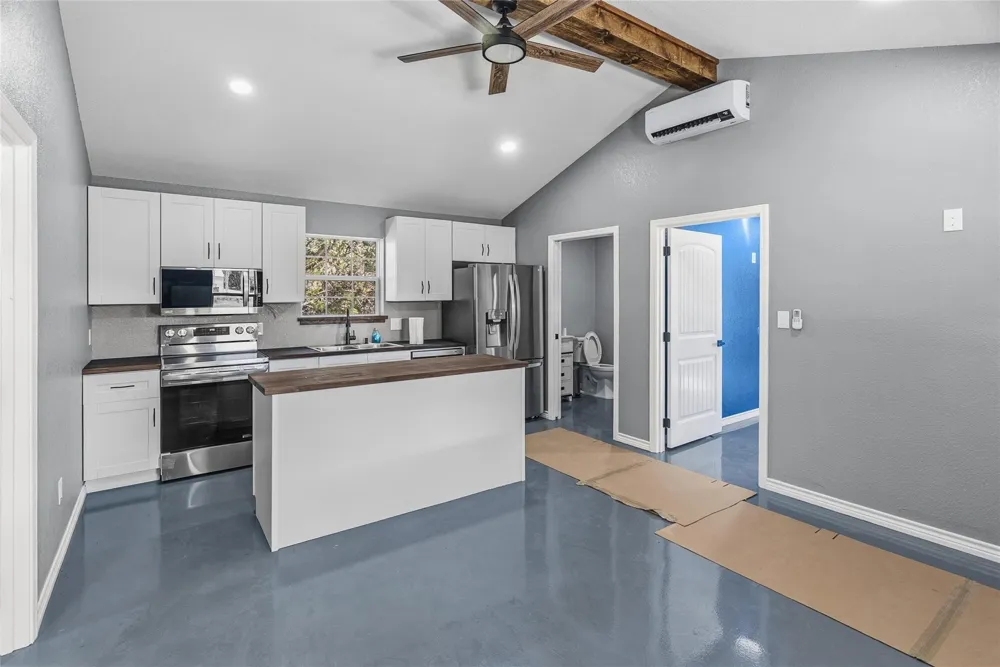 170 High Ridge Drive Azle, TX 76020