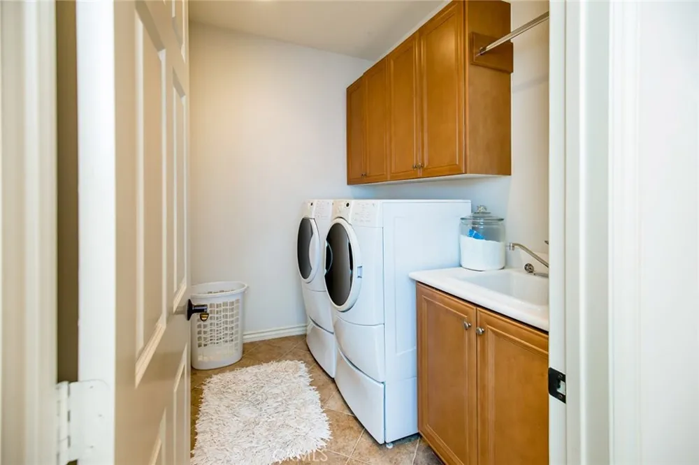 6 Gentle Breeze Newport Coast, CA 92657