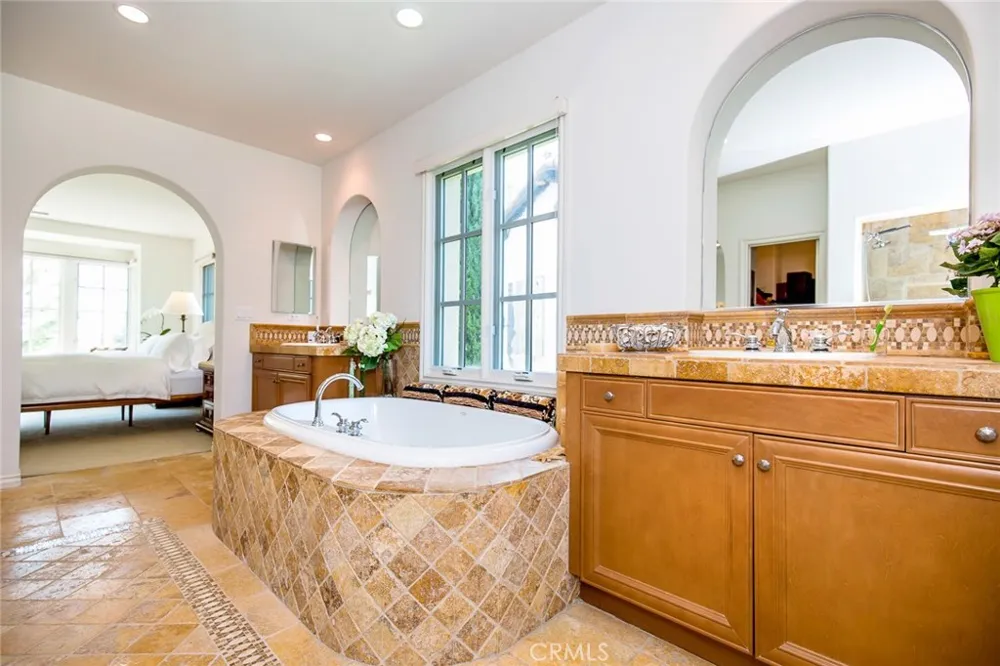 6 Gentle Breeze Newport Coast, CA 92657