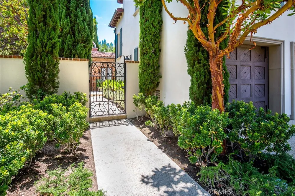 6 Gentle Breeze Newport Coast, CA 92657