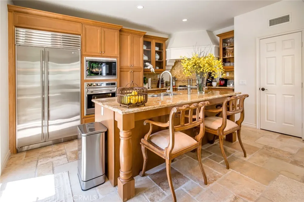 6 Gentle Breeze Newport Coast, CA 92657