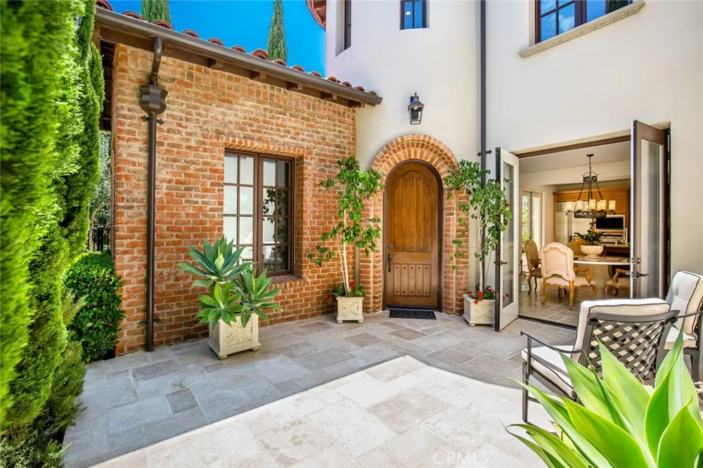 6 Gentle Breeze Newport Coast, CA 92657