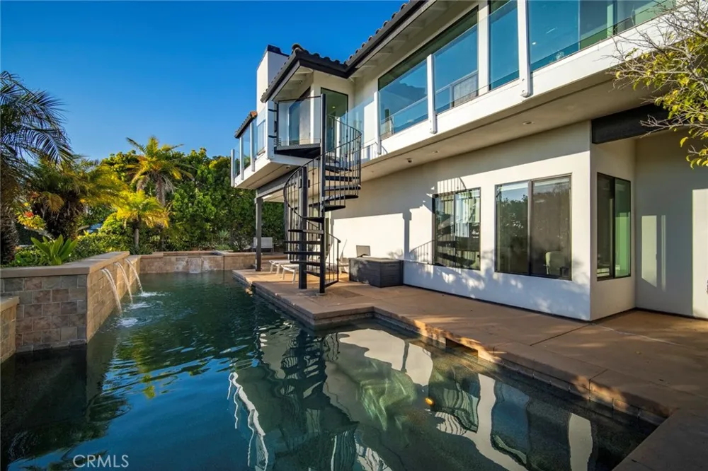 22862 Via Genoa Dana Point, CA 92629