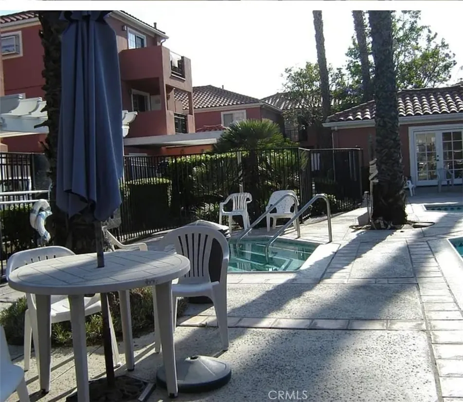 409 Utica #D43 Huntington Beach, CA 92648