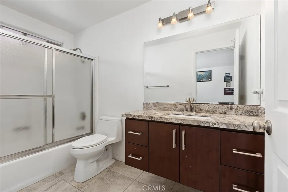 409 Utica #D43 Huntington Beach, CA 92648