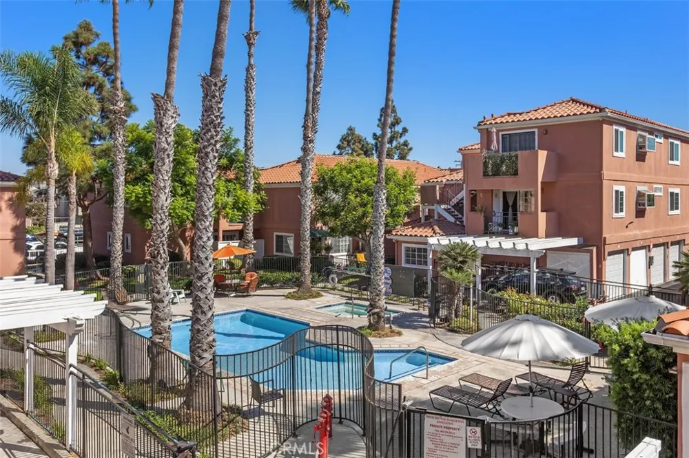 409 Utica #D43 Huntington Beach, CA 92648