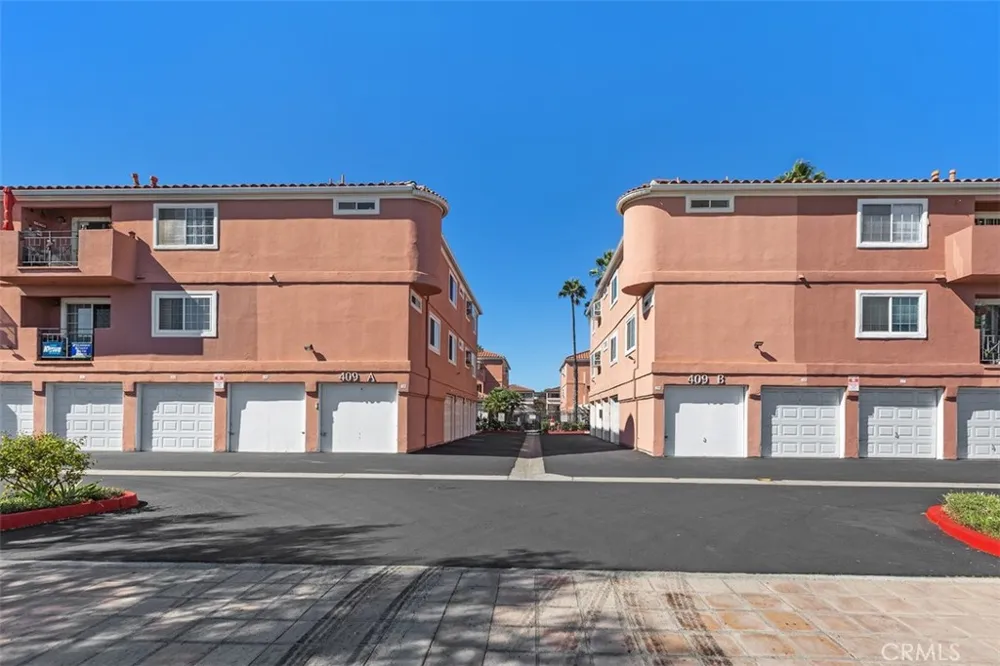 409 Utica #D43 Huntington Beach, CA 92648