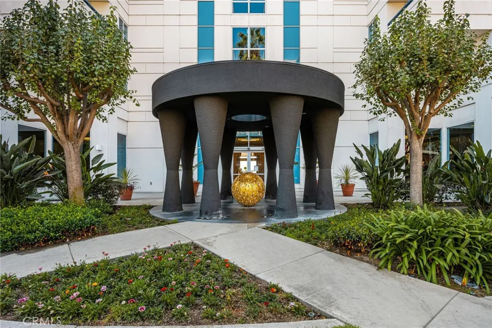 525 E Seaside #403 Long Beach, CA 90802