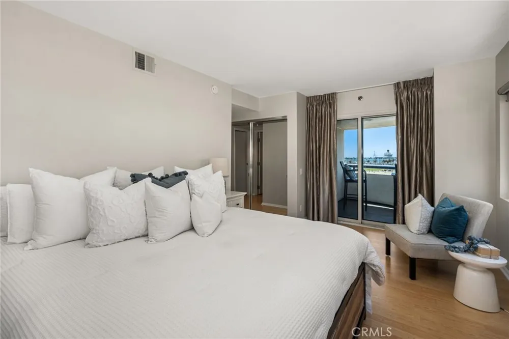 525 E Seaside #403 Long Beach, CA 90802