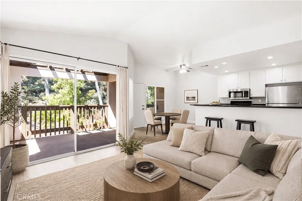 25215 Via Lido Laguna Niguel, CA 92677