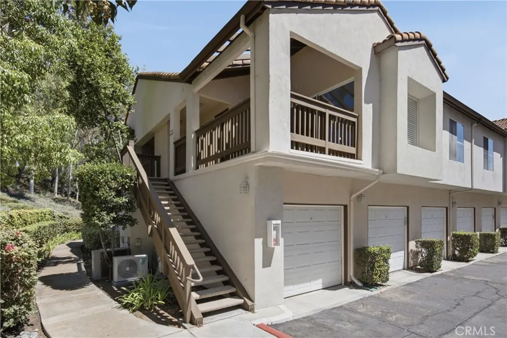 25215 Via Lido Laguna Niguel, CA 92677