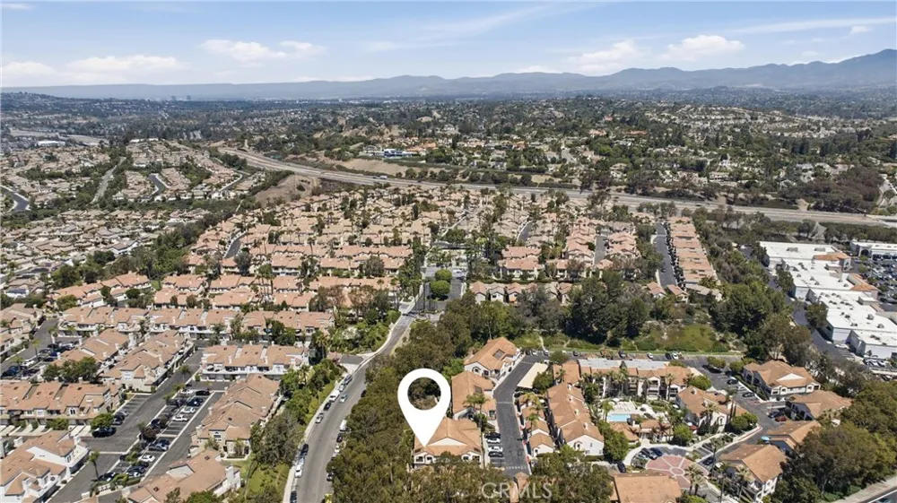 25215 Via Lido Laguna Niguel, CA 92677