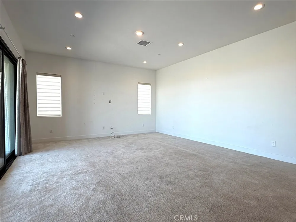 20756 W Bluebird Ct Porter Ranch, CA 91326