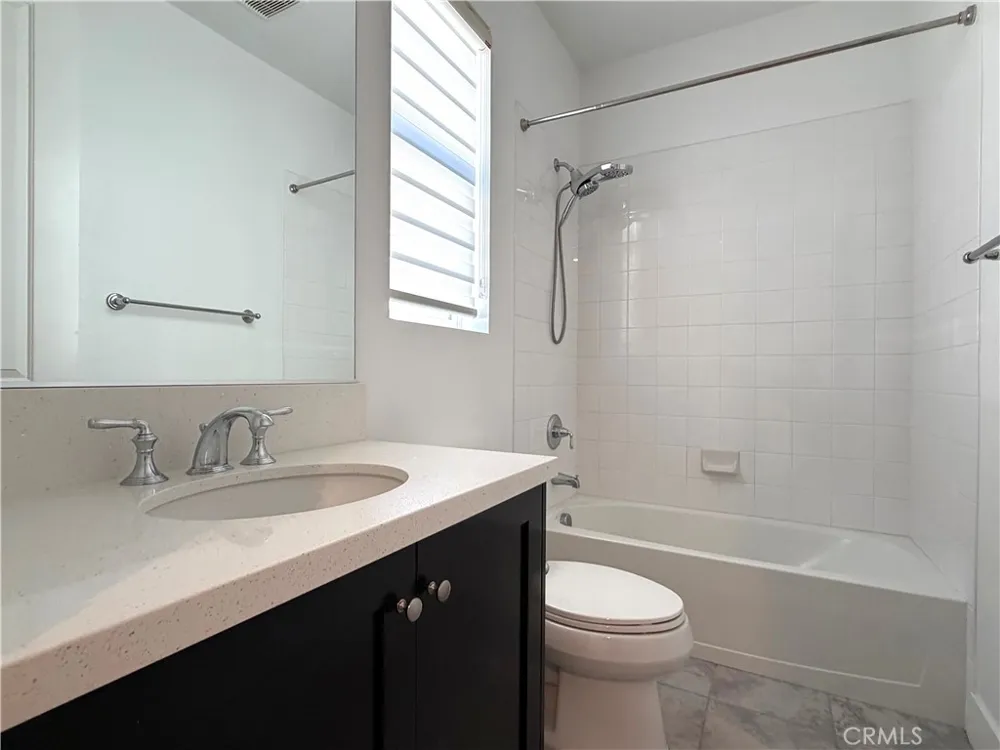 20756 W Bluebird Ct Porter Ranch, CA 91326